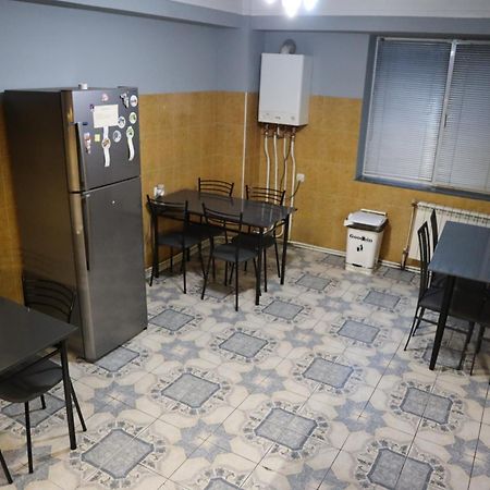 Sweet Sleep Hostel Yerevan Ngoại thất bức ảnh
