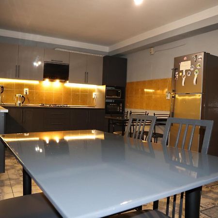 Sweet Sleep Hostel Yerevan Ngoại thất bức ảnh