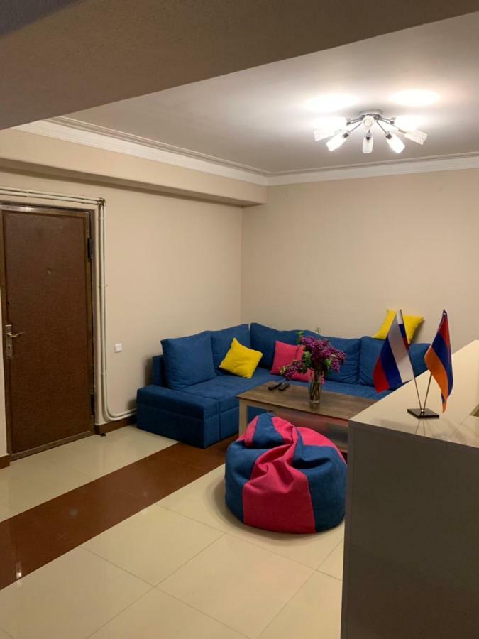 Sweet Sleep Hostel Yerevan Ngoại thất bức ảnh