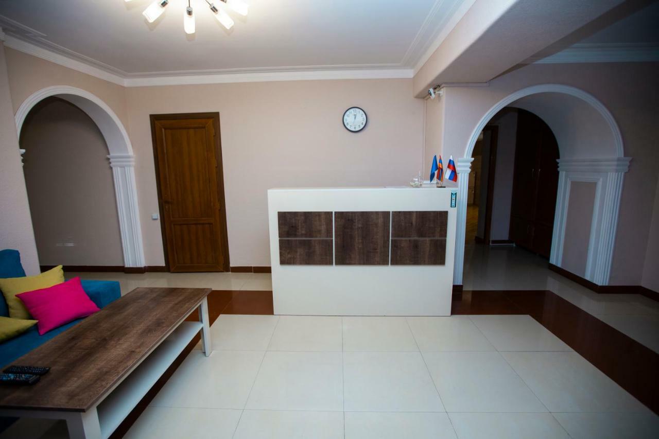 Sweet Sleep Hostel Yerevan Ngoại thất bức ảnh