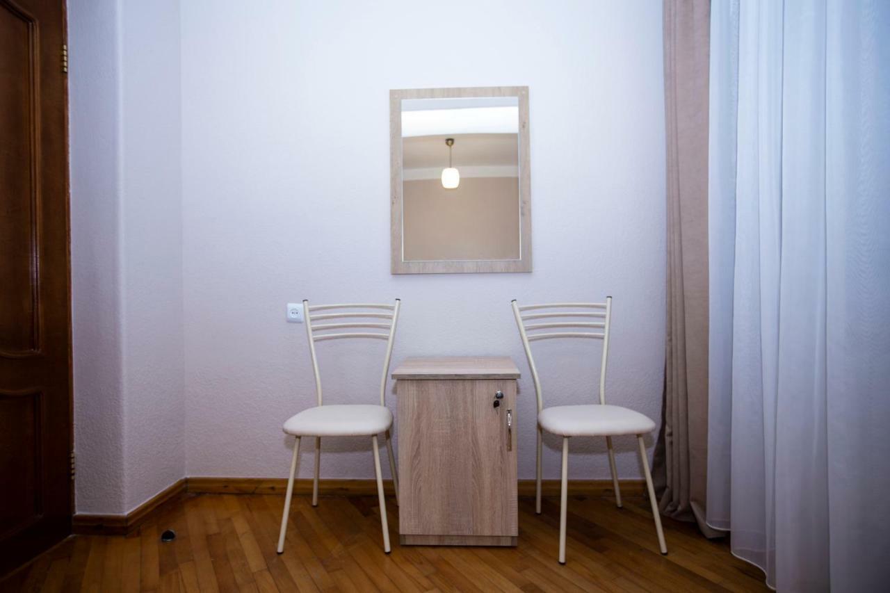 Sweet Sleep Hostel Yerevan Ngoại thất bức ảnh
